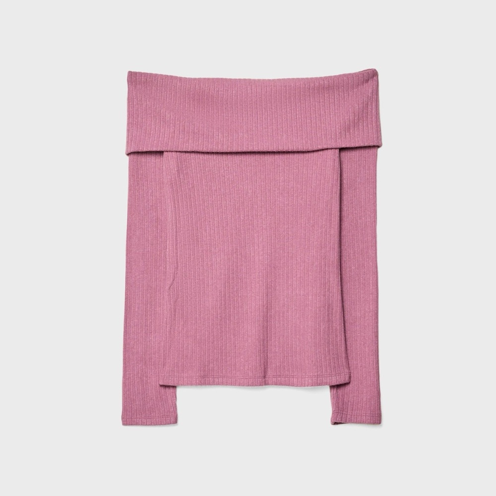 STRADIVARIUS OFF-THE-SHOULDER KNIT TOP